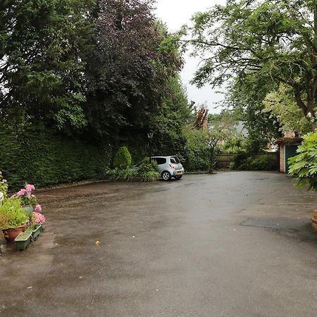 Fernbank Hotel Basingstoke Buitenkant foto