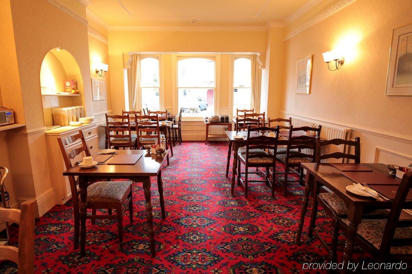 Fernbank Hotel Basingstoke Buitenkant foto